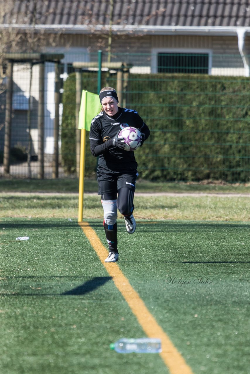 Bild 206 - B-Juniorinnen Halbfinale SVHU - Holstein Kiel : Ergebnis: 3:0